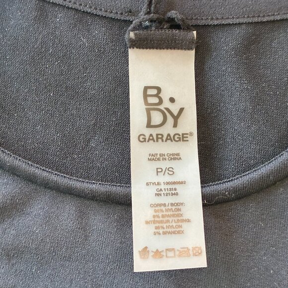 NWT B.Day Garage Open Front Crop Long-Sleeve Sleek Black Top Tee Shirt - Picture 3 of 9